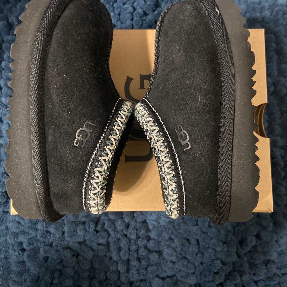 Toddler Ugg Slippers in Great Condition